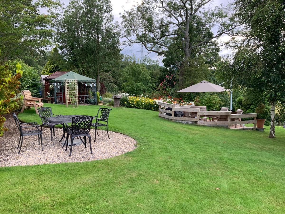 Llanwenarth Cottage A Beautiful Place To Just Be. Abergavenny Buitenkant foto