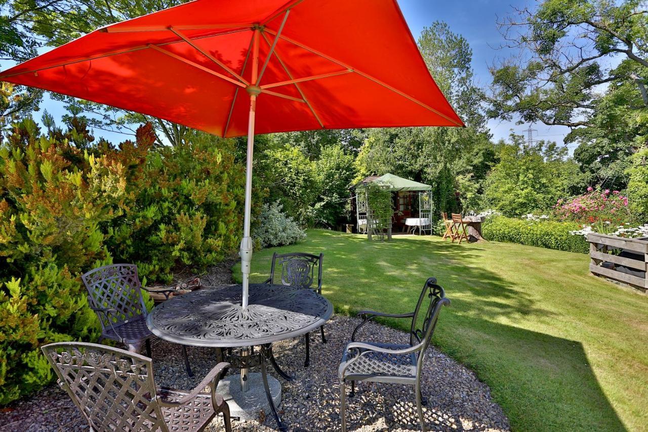 Llanwenarth Cottage A Beautiful Place To Just Be. Abergavenny Buitenkant foto